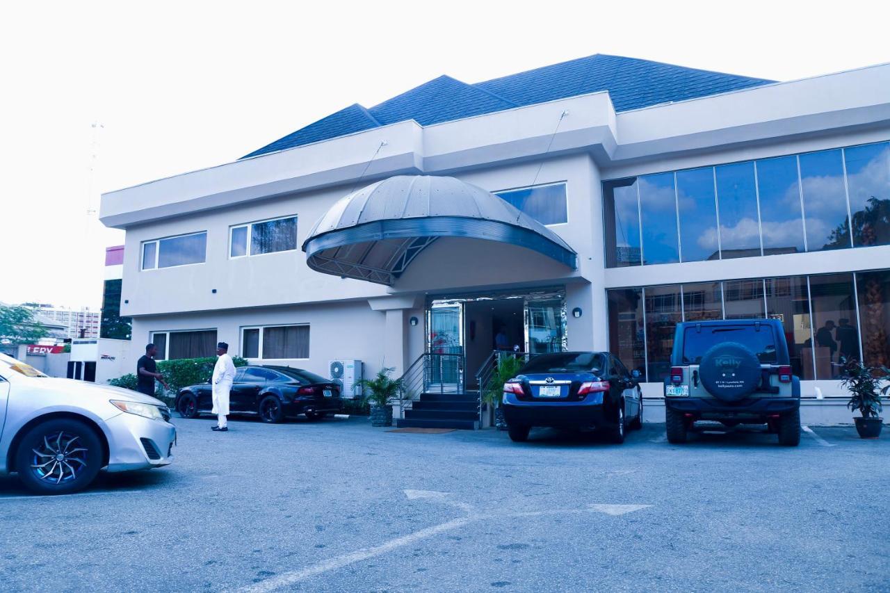 Summerset Continental Hotel Gana Mobushipe Luaran gambar