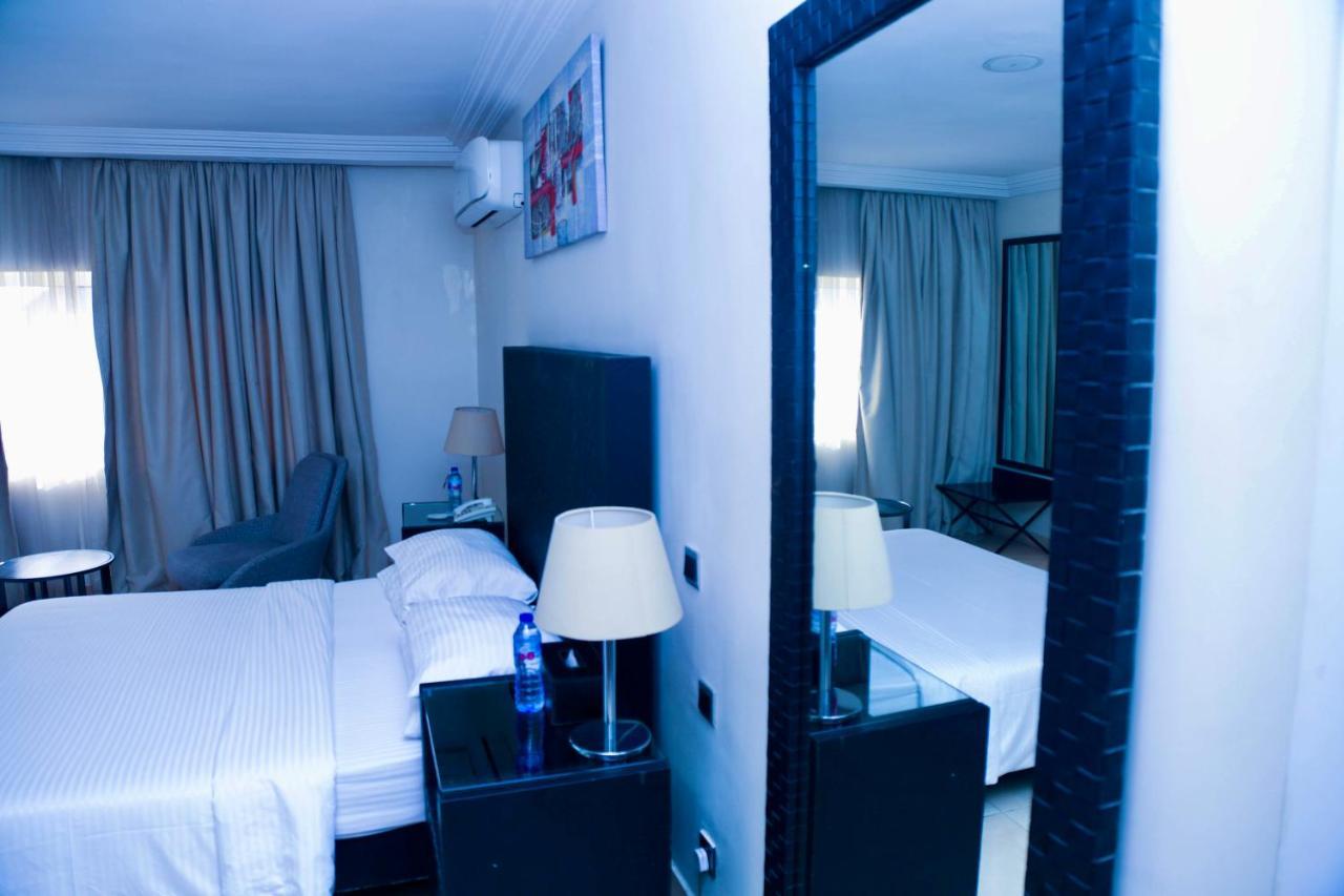 Summerset Continental Hotel Gana Mobushipe Luaran gambar