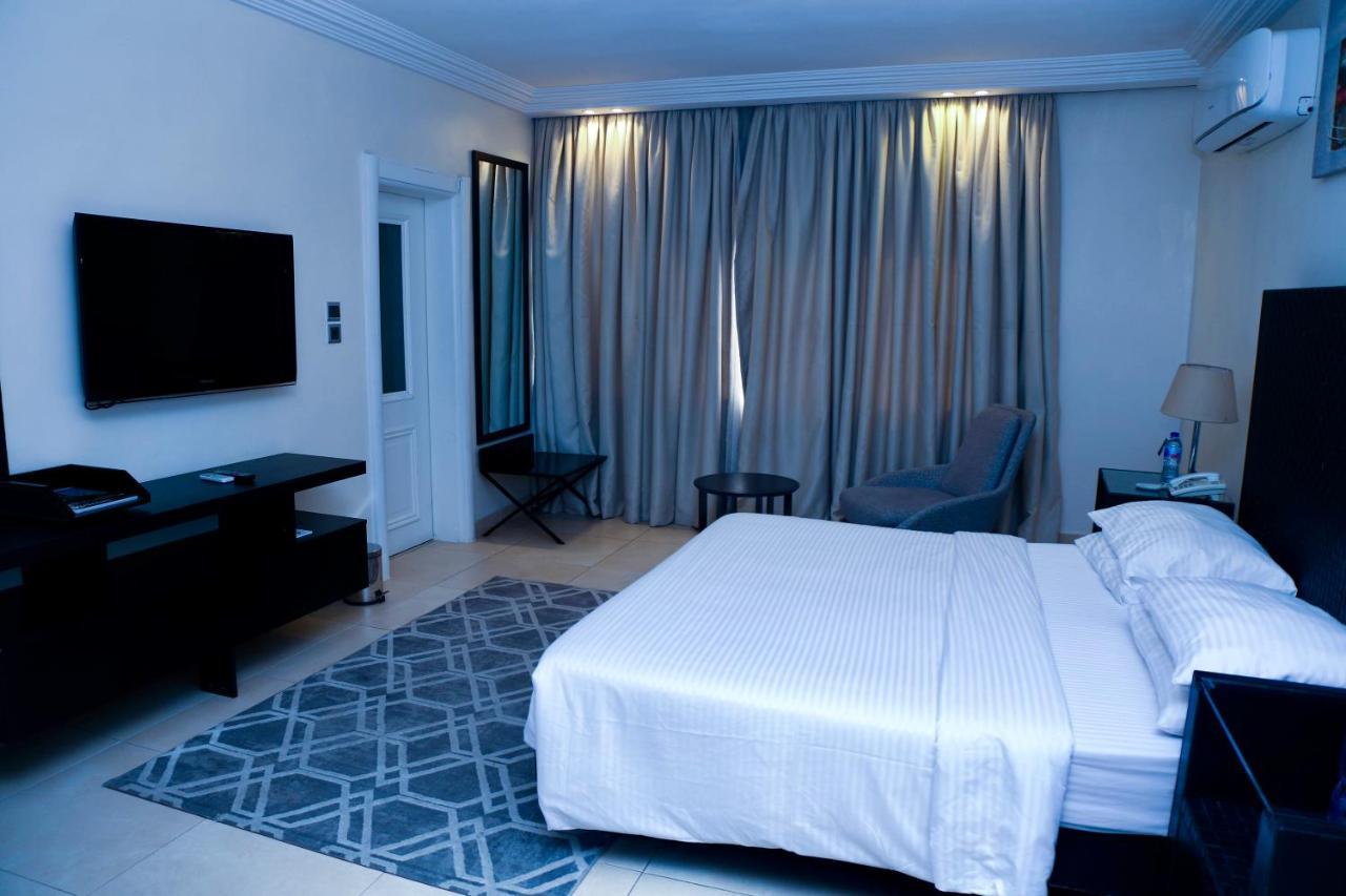 Summerset Continental Hotel Gana Mobushipe Luaran gambar